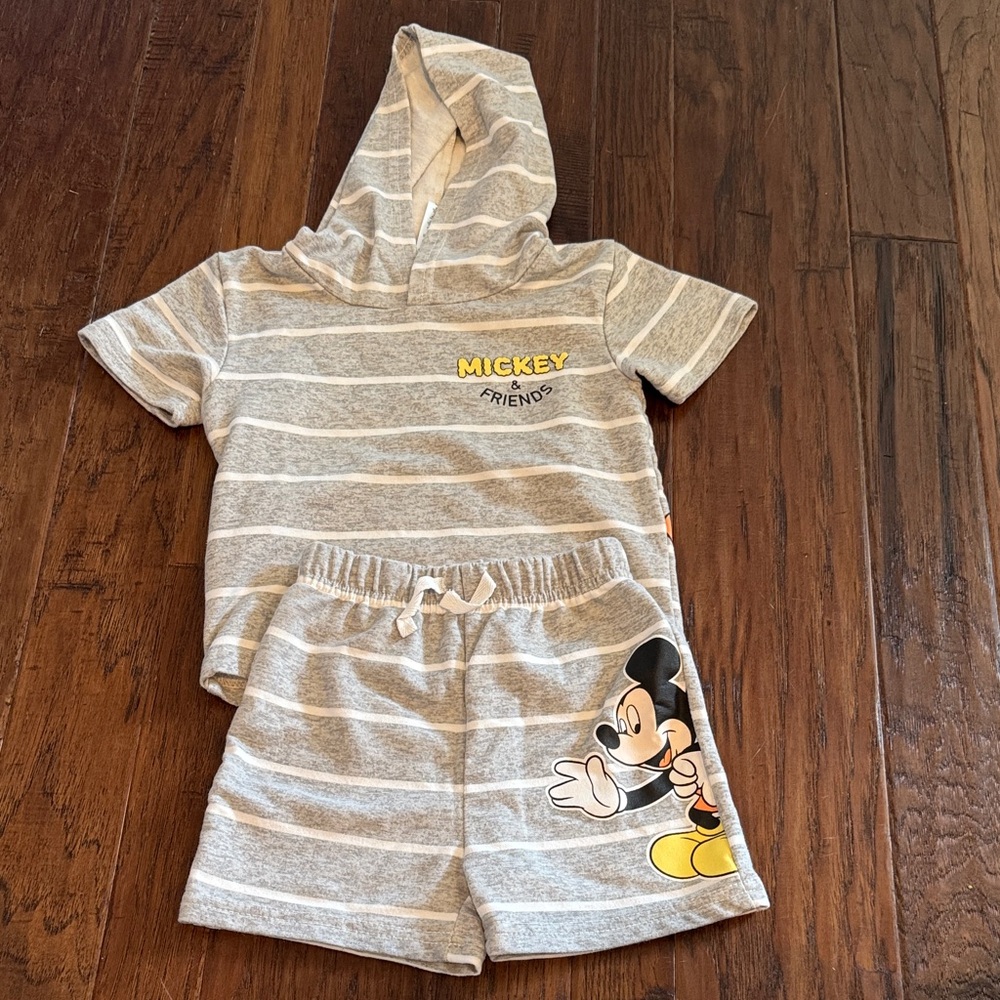 Disney Baby - Gray Striped Mickey Mouse pullover and Shorts Set - 24 Month